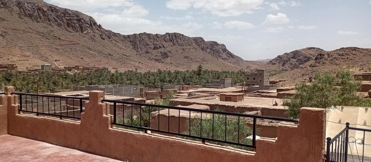 Auberge Restaurant Tissili " Oasis De Fint" Eksteriør billede