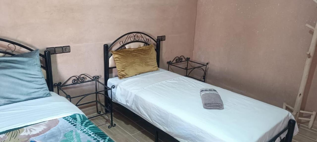 Auberge Restaurant Tissili " Oasis De Fint" Eksteriør billede