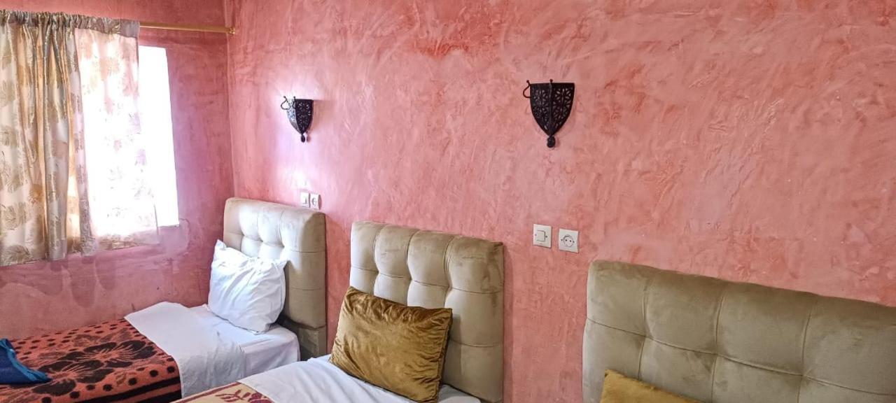Auberge Restaurant Tissili " Oasis De Fint" Eksteriør billede