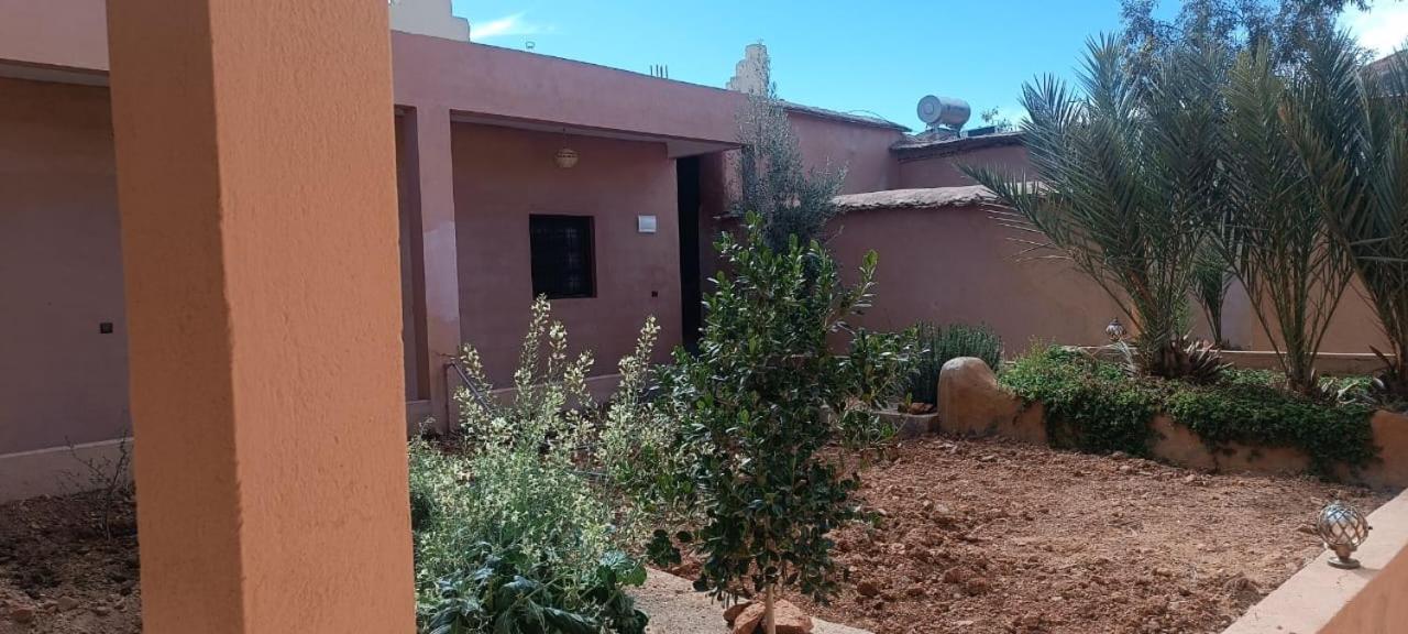 Auberge Restaurant Tissili " Oasis De Fint" Eksteriør billede