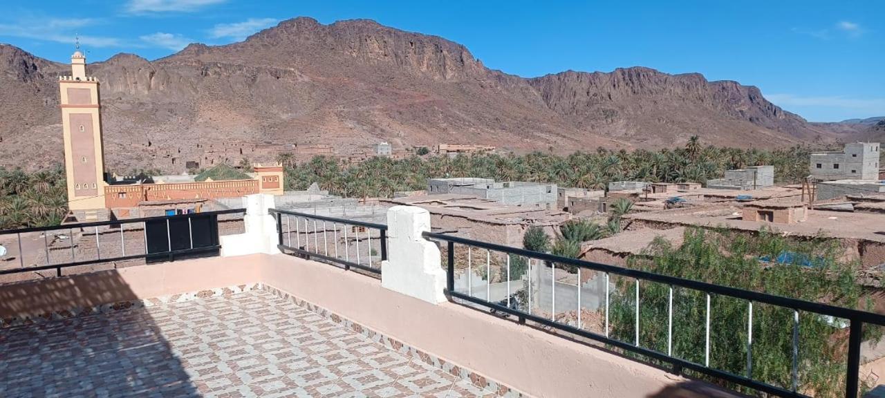 Auberge Restaurant Tissili " Oasis De Fint" Eksteriør billede