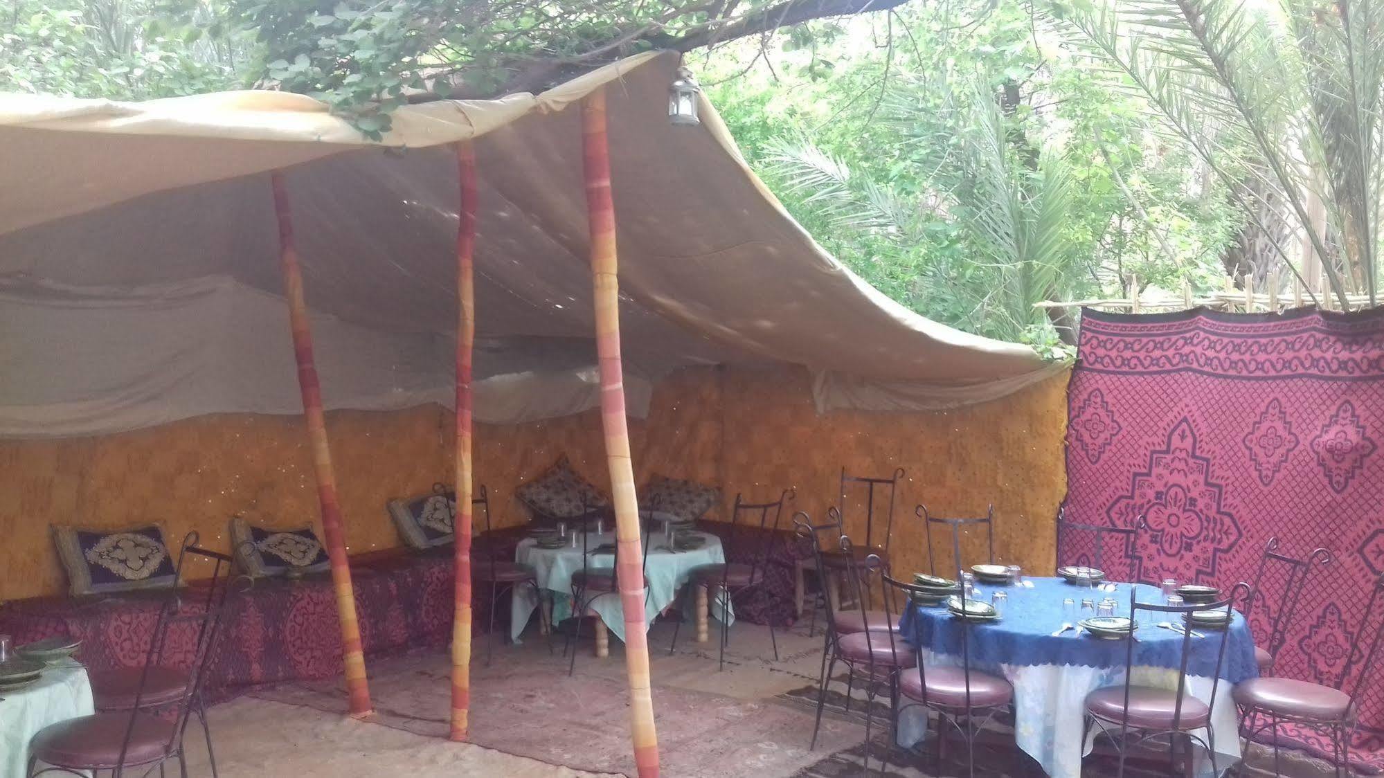 Auberge Restaurant Tissili " Oasis De Fint" Eksteriør billede